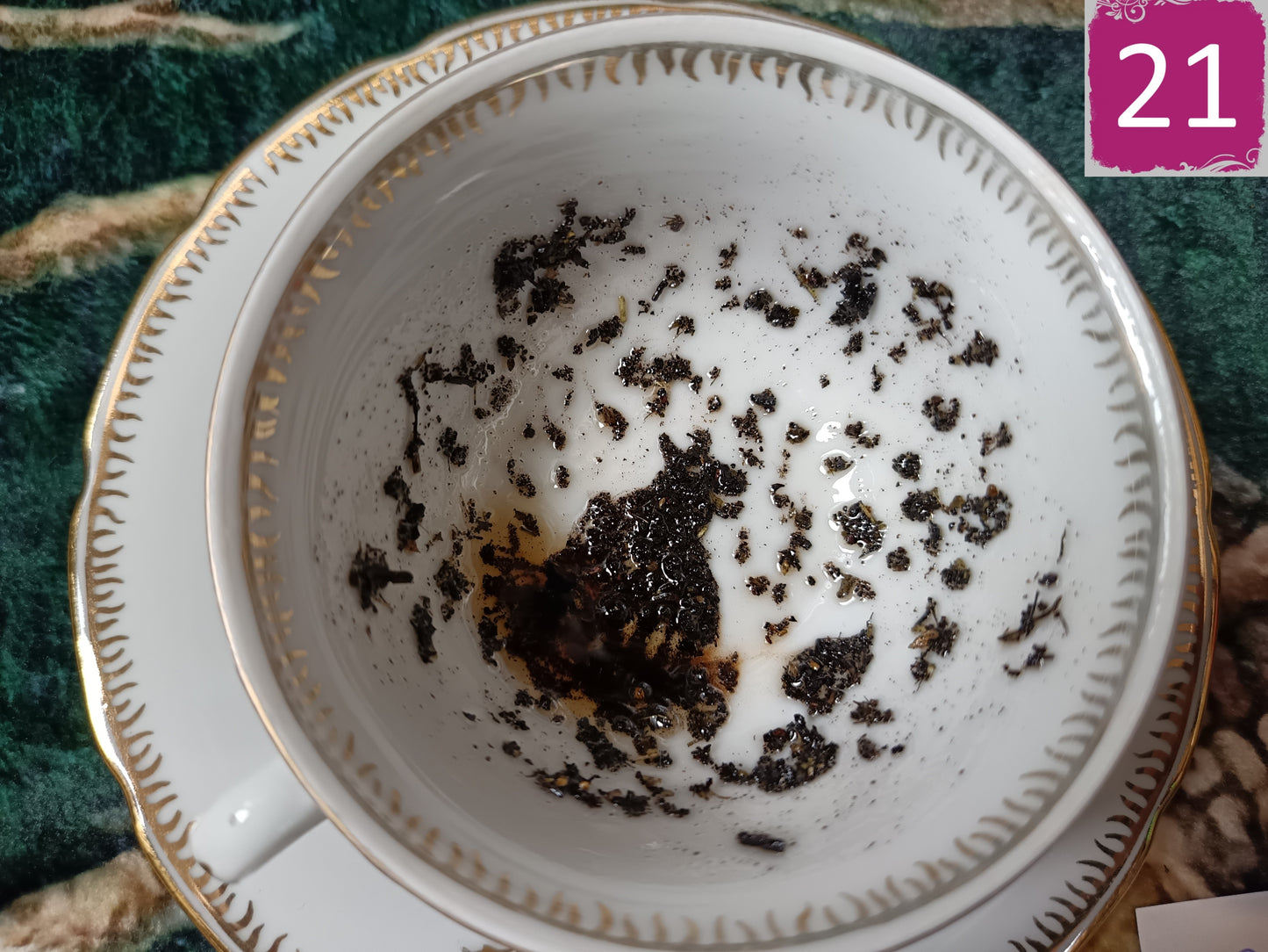 Tasse de divination avec soucoupe