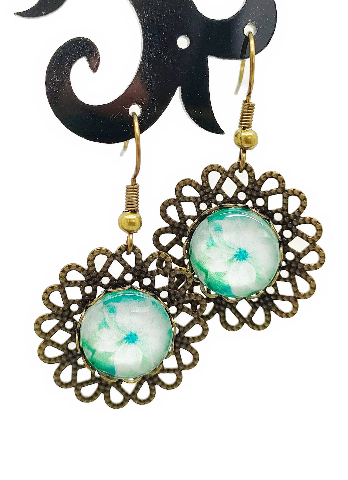 Boucles cabochons fleurs