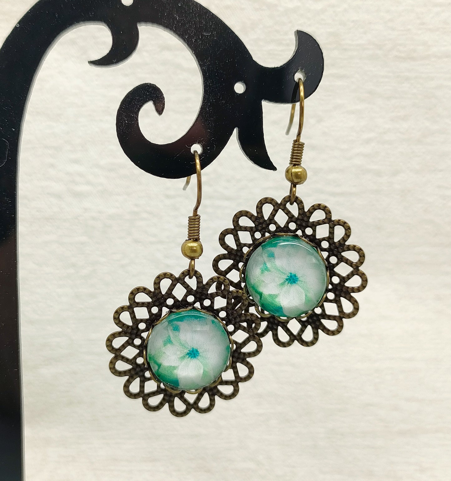 Boucles cabochons fleurs